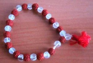 Náramek Japa Mala Rudraksha a křišťál