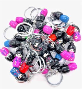 Klíčenka Kokeshi černá