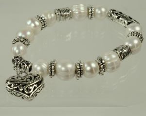 Náramek perly a srdce